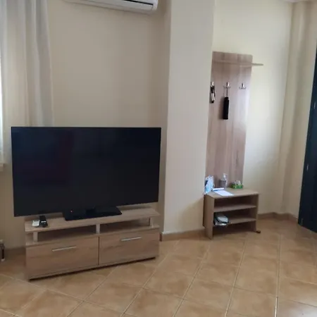 Sotirios Apartment Tagarades