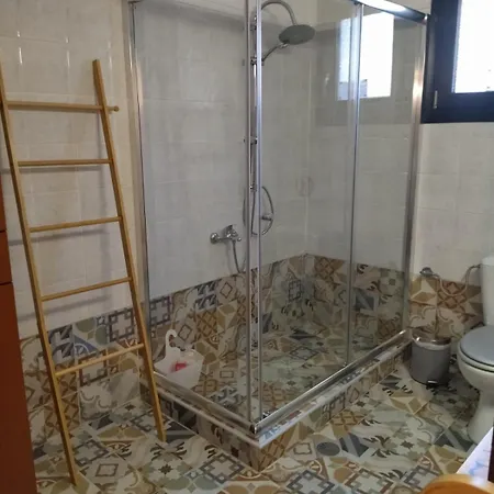 Sotirios Apartment Tagarades